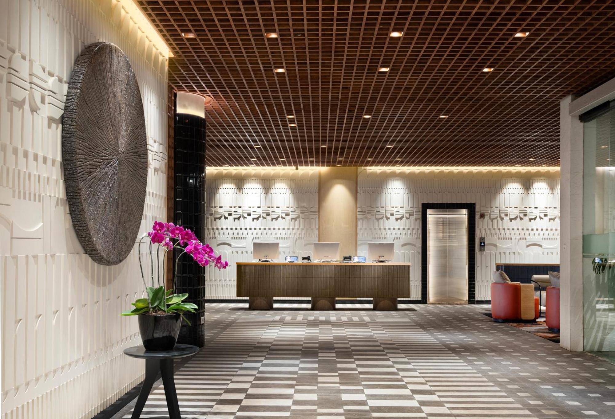 Golden Hill By Golden Tulip Hotel Tlekung Luaran gambar